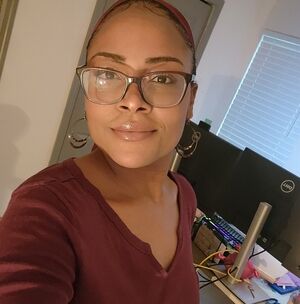 Meet your Posher, Lorence